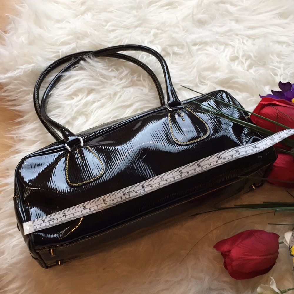 🌺 HP🌺💯 authentic patent leather bag🌺 - Picture 3 of 13